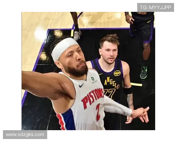 东契奇25+7湖人止败艾顿发威